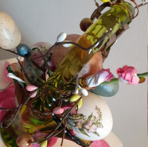 Green Glass Basket With Floral Eggs - Picture 11 of 11
